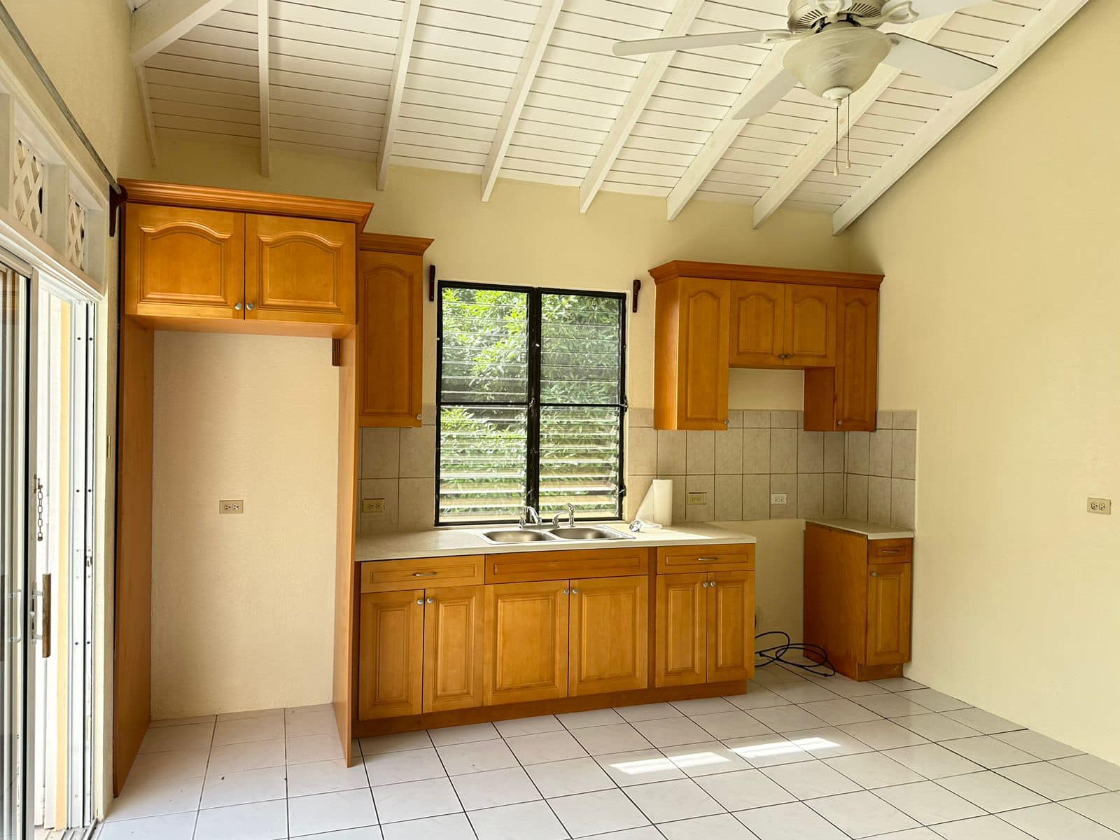 920 Huntum's Ghut 2 Bedroom Apartment