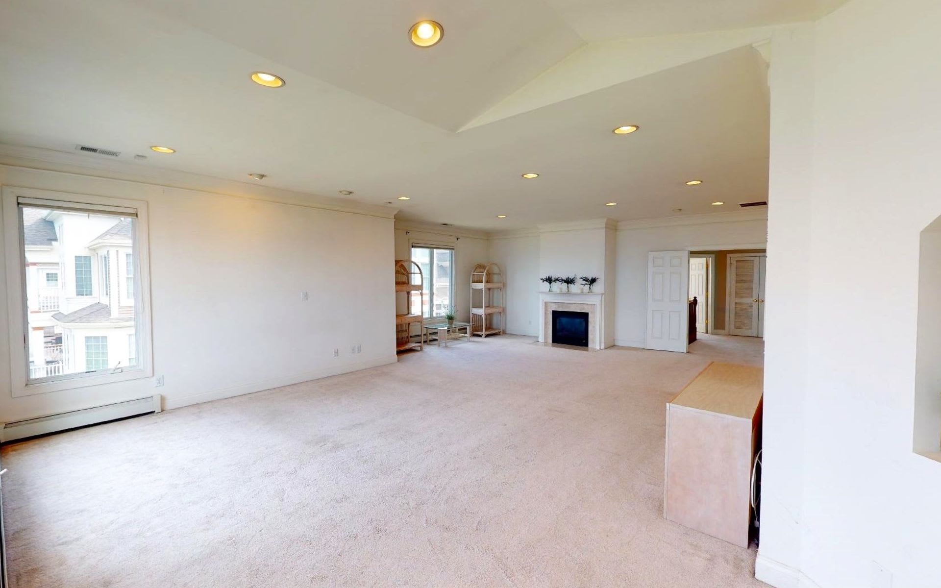 23 LIGHTHOUSE DR