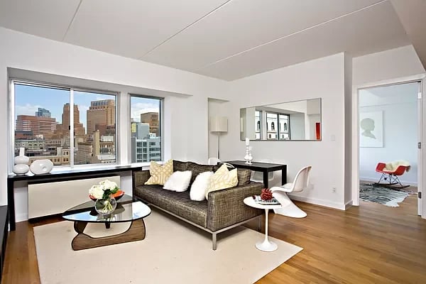 87 Smith Street Unit: 12G