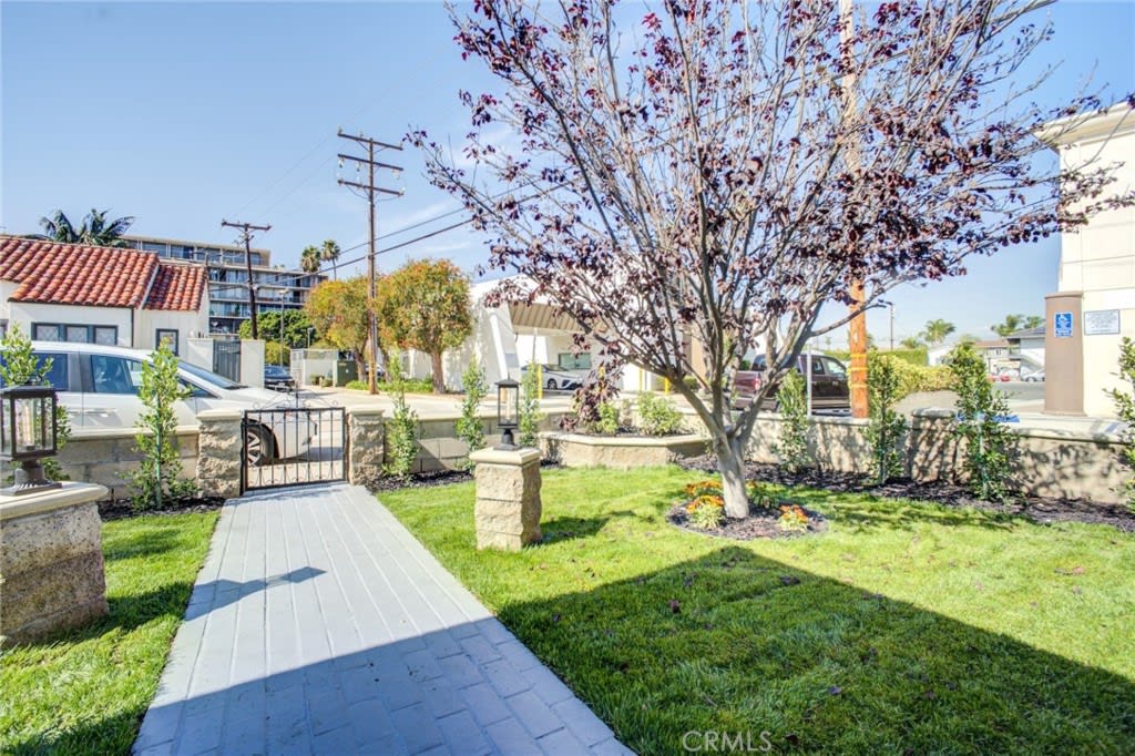 Represented Buyers: 10.7% below asking
