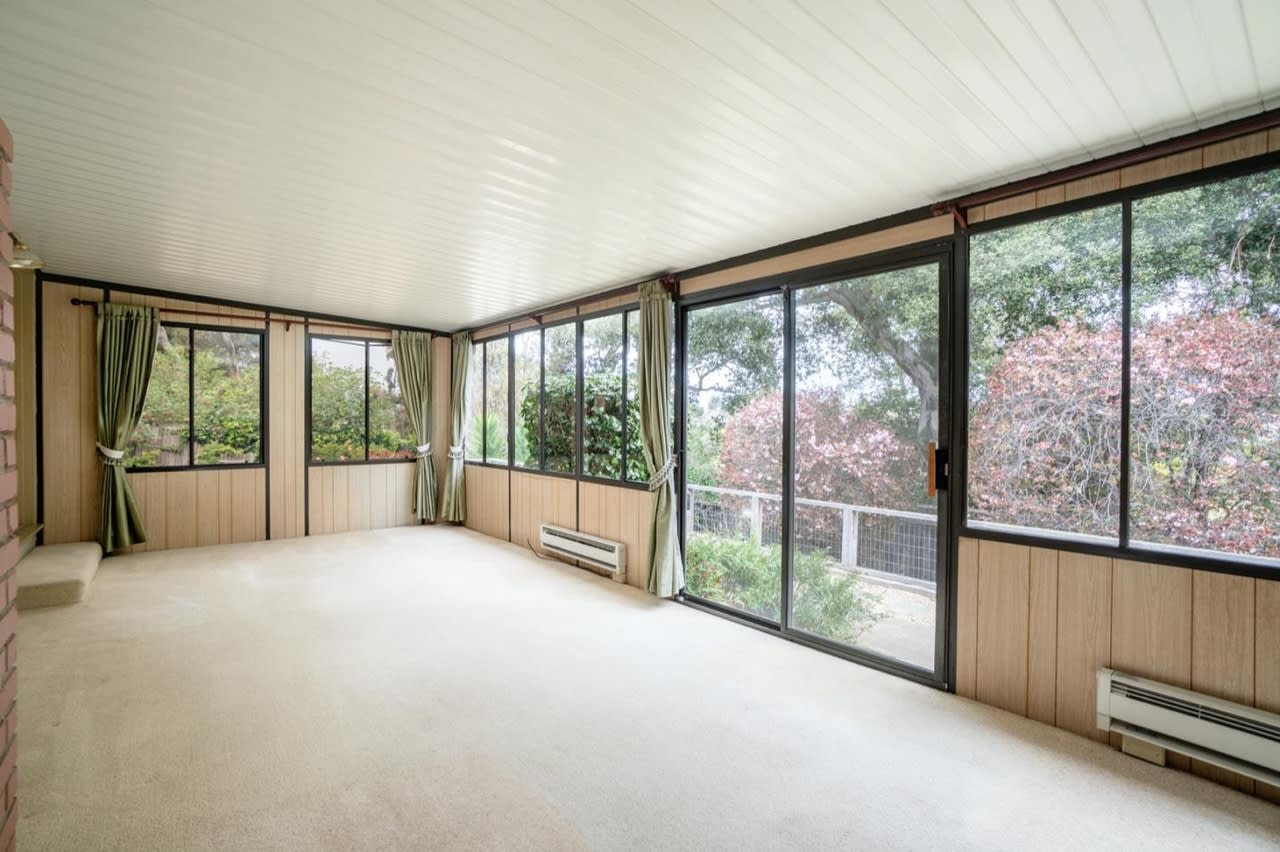 11 Ralston Dr