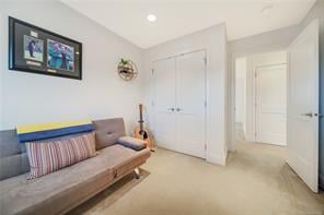375 Kestrel St