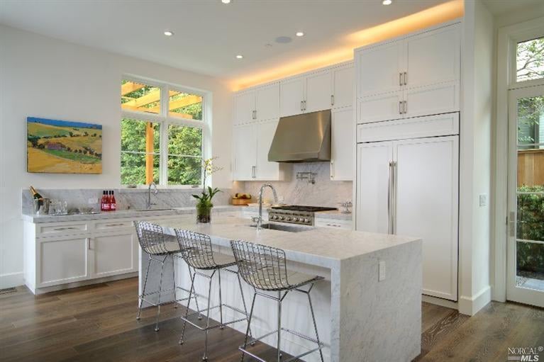 Newly Constructed Classic Contemporary Home- Represented Buyer