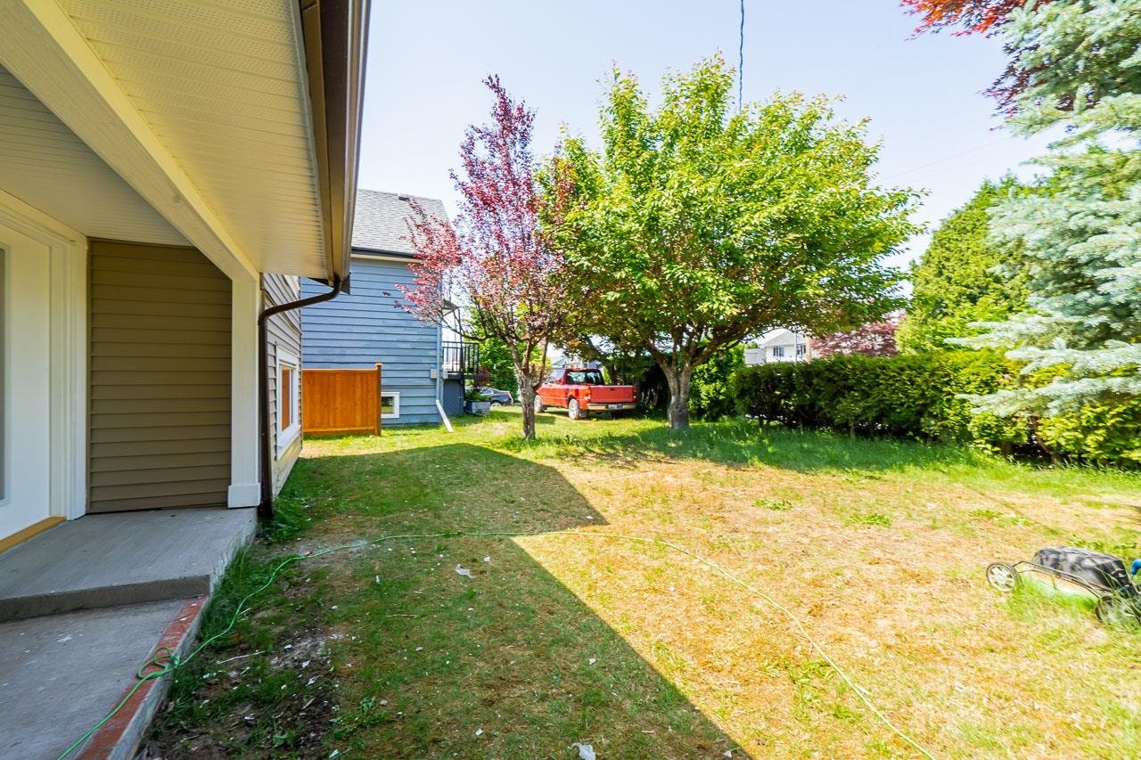 18892 Ford Rd