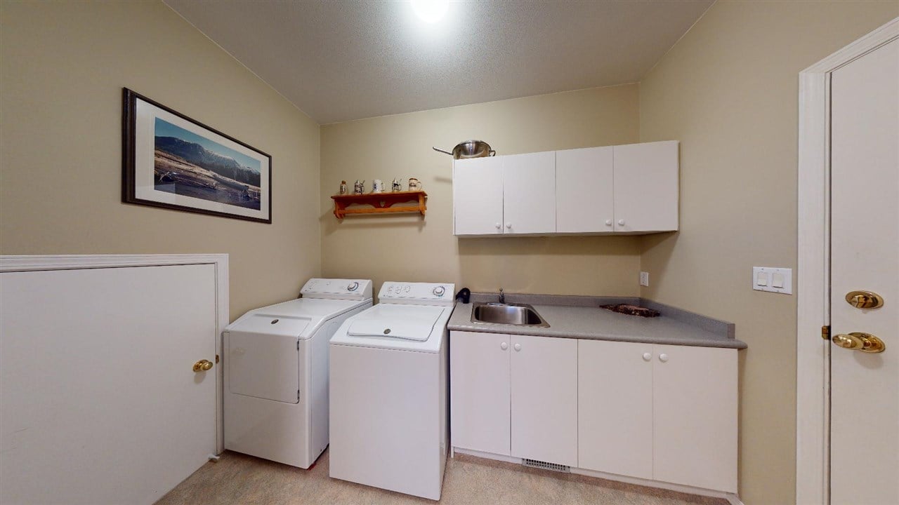 1020 Tantalus Pl