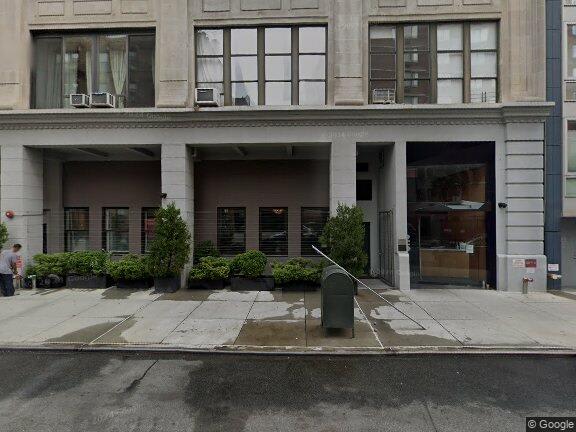 251 West 19th Street Unit: 1F