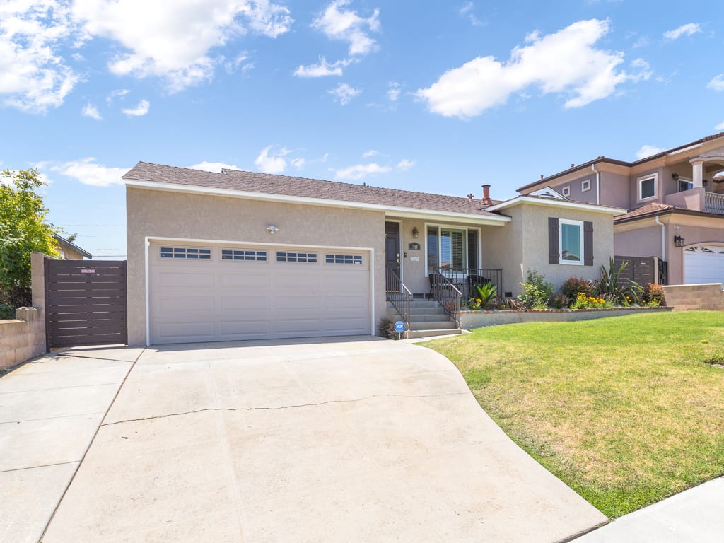 747 Lomita St
