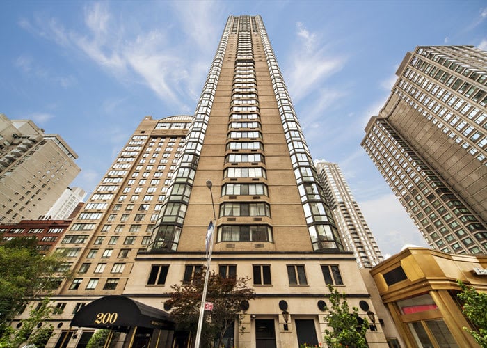 210 E 65th St #6B