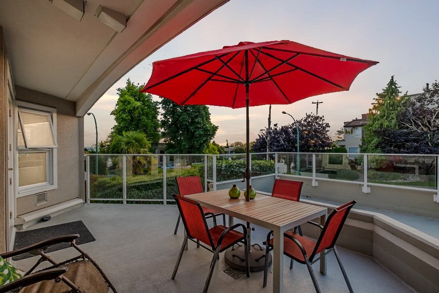 204-15367 Buena Vista Ave