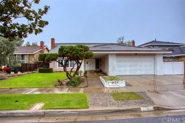2701 Canary Drive