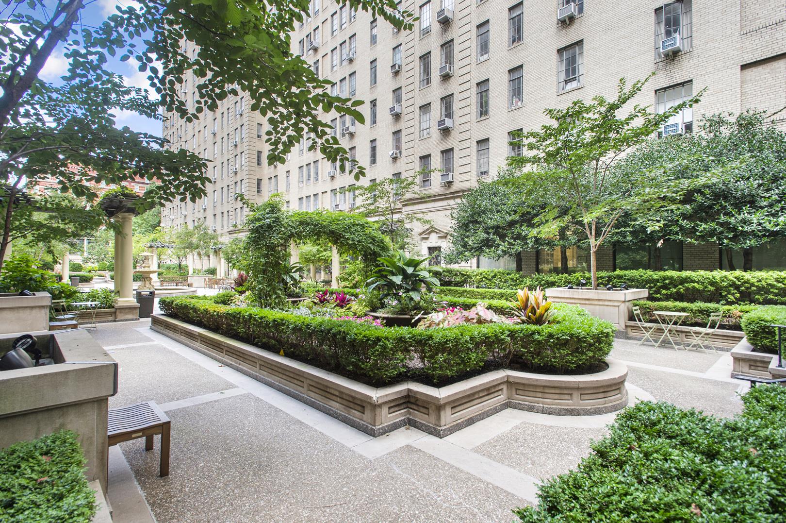 333 West 56th Street, Apt 1-D
