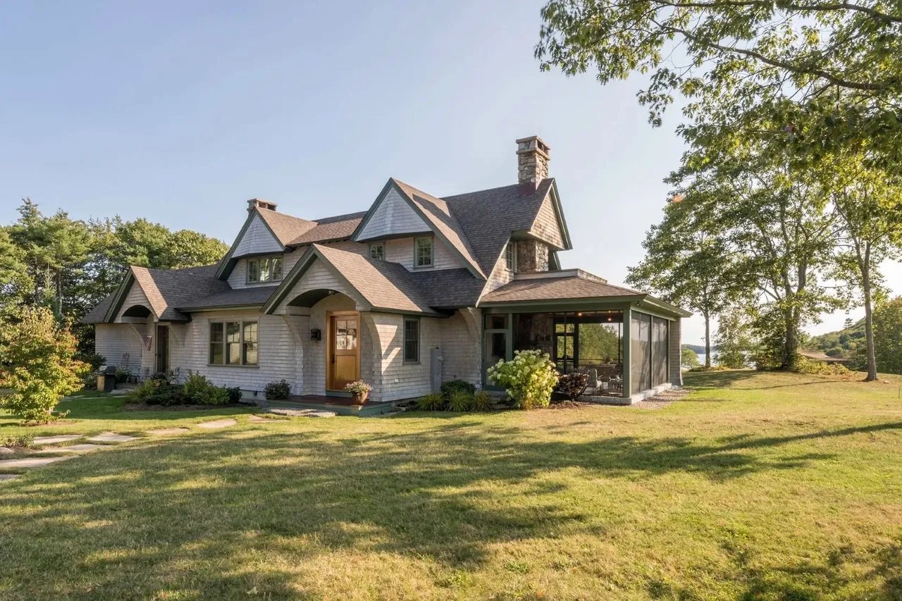 Escape to This Classic Midcoast Waterfront Retreat in Edgecomb