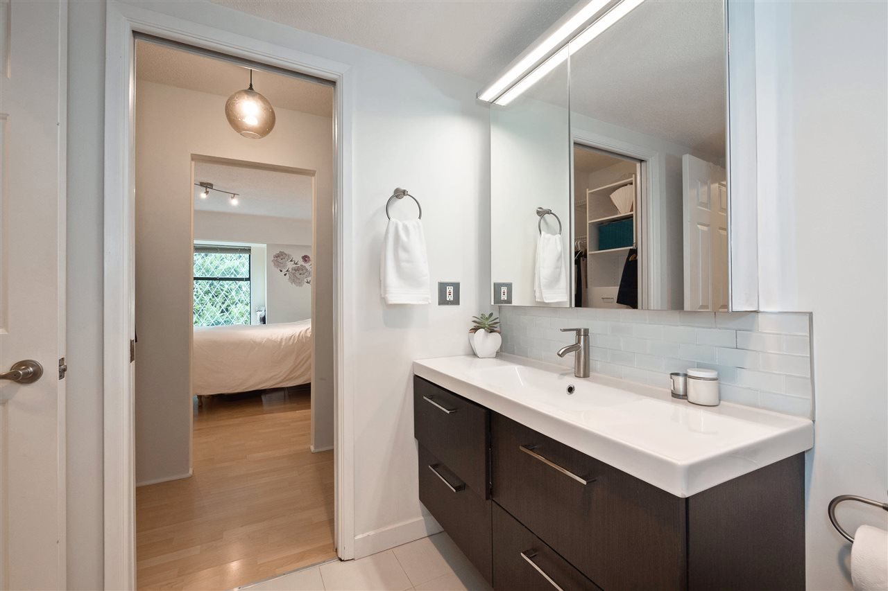 309-150 E 5 St