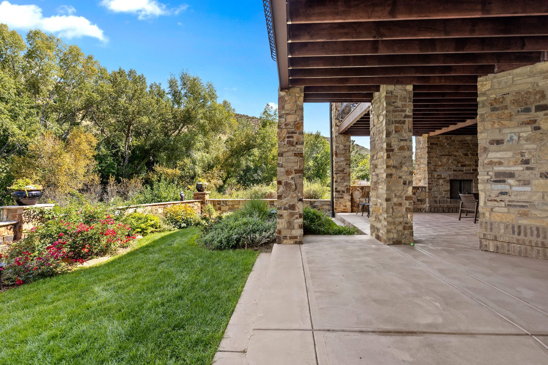 8342 Raphael Lane