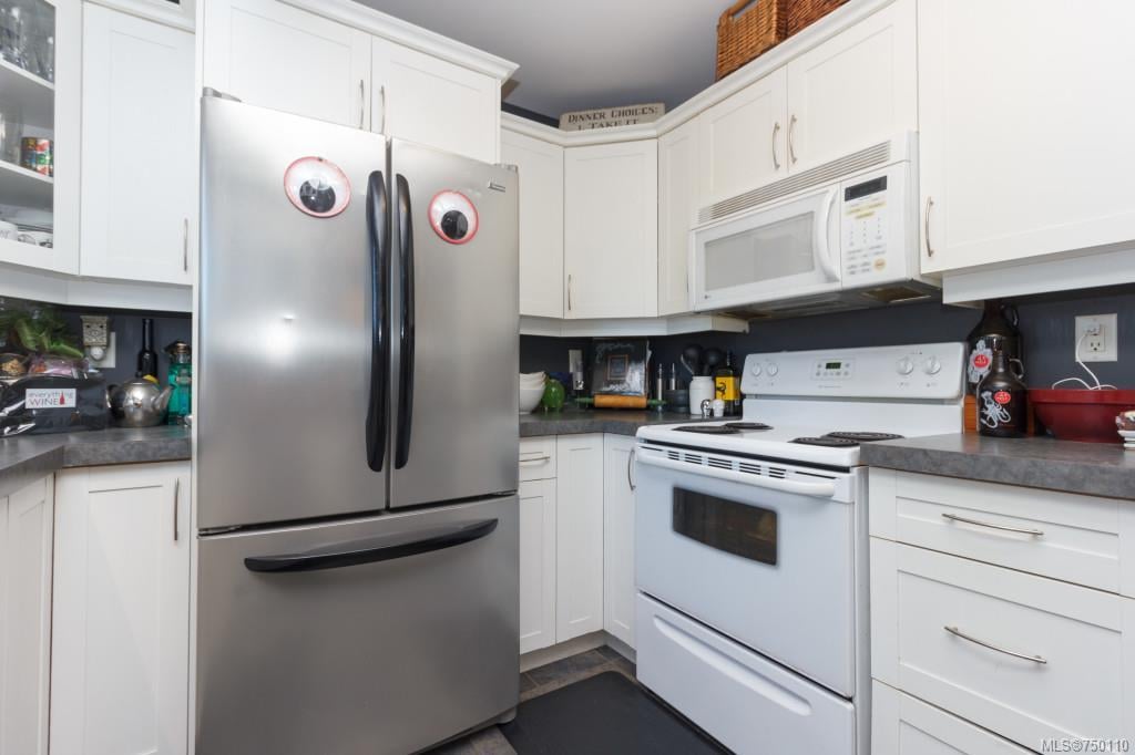 632 Olympia Ridge, Langford