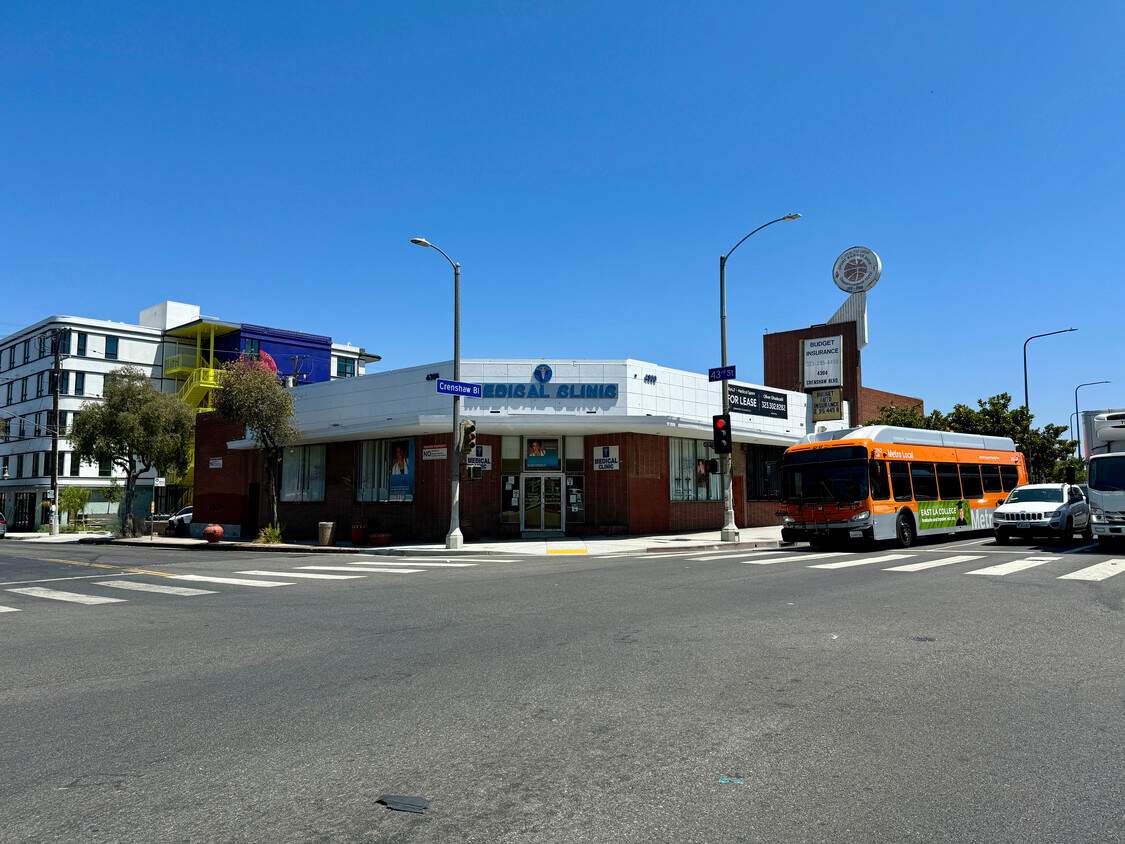4300-4302 Crenshaw Blvd