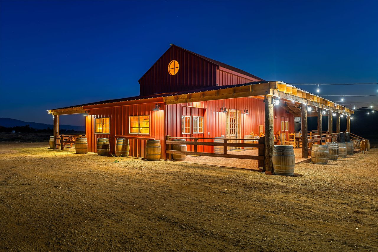 Versatile barn space at a Los Angeles winery estate, suited for diverse events.