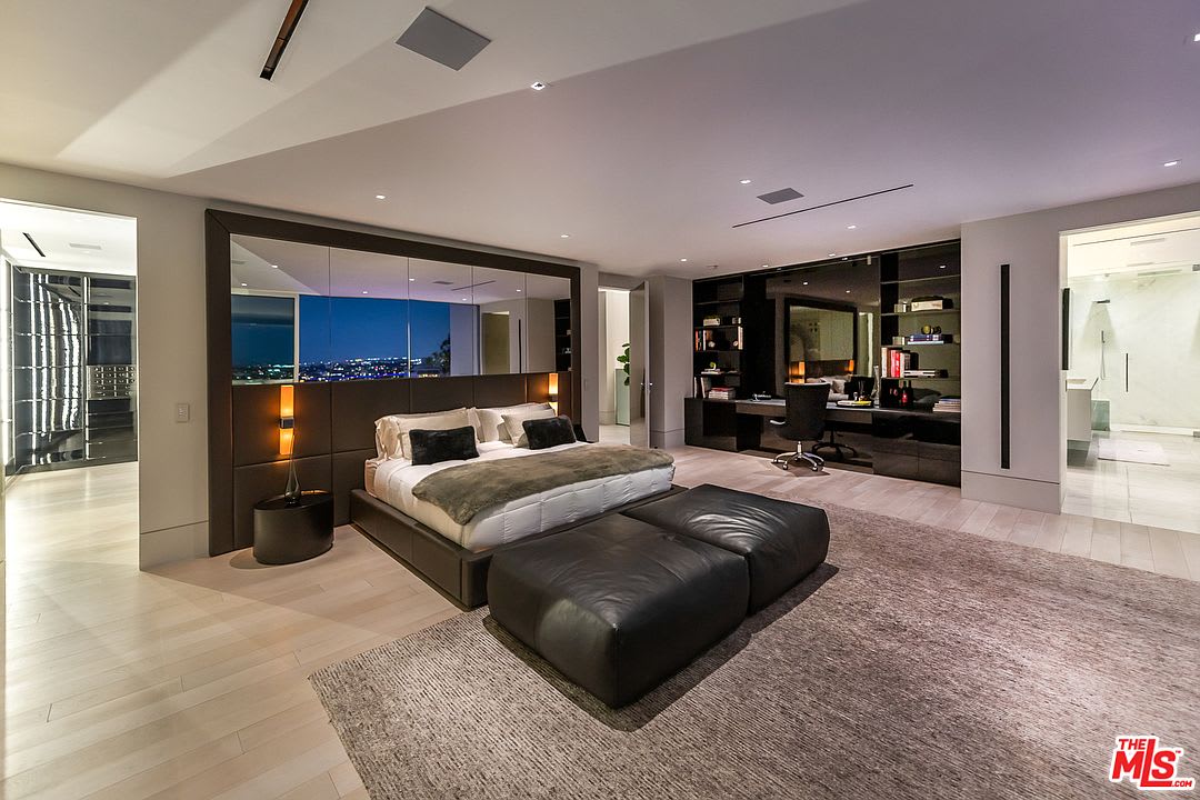 St Ives Modern - Hollywood Hills