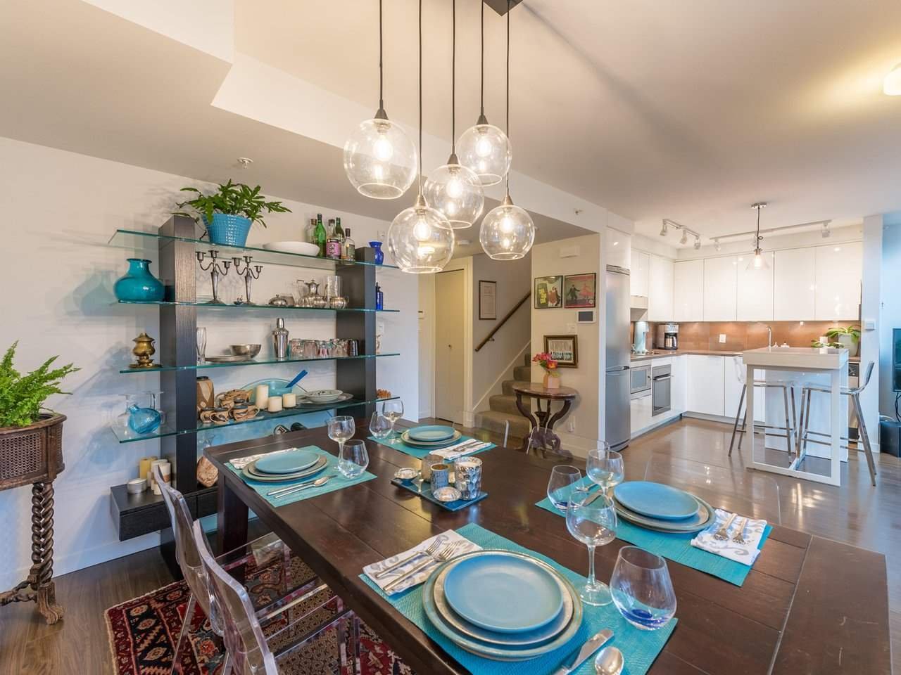 115-161 W Georgia St