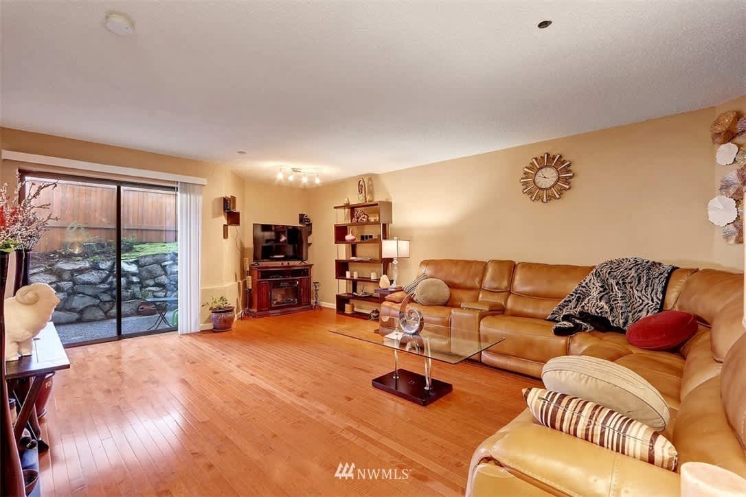 18606 52nd Ave W #211