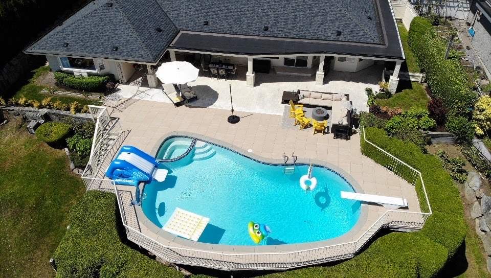 1002 Eyremount Dr
