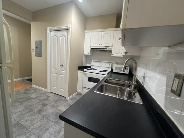 393 King St Unit: 501