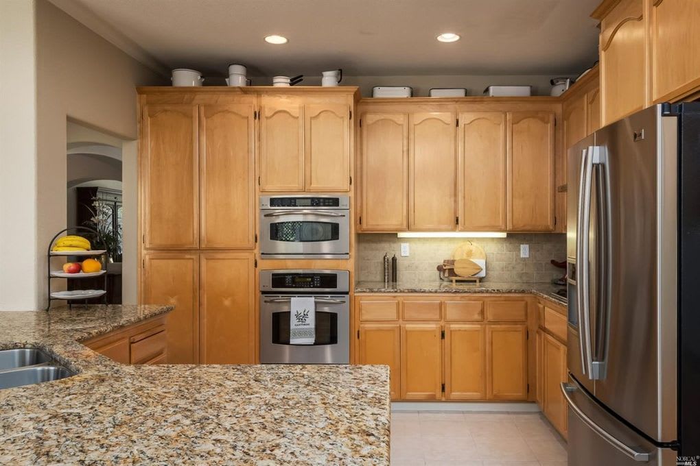 2005 Cross Creek St