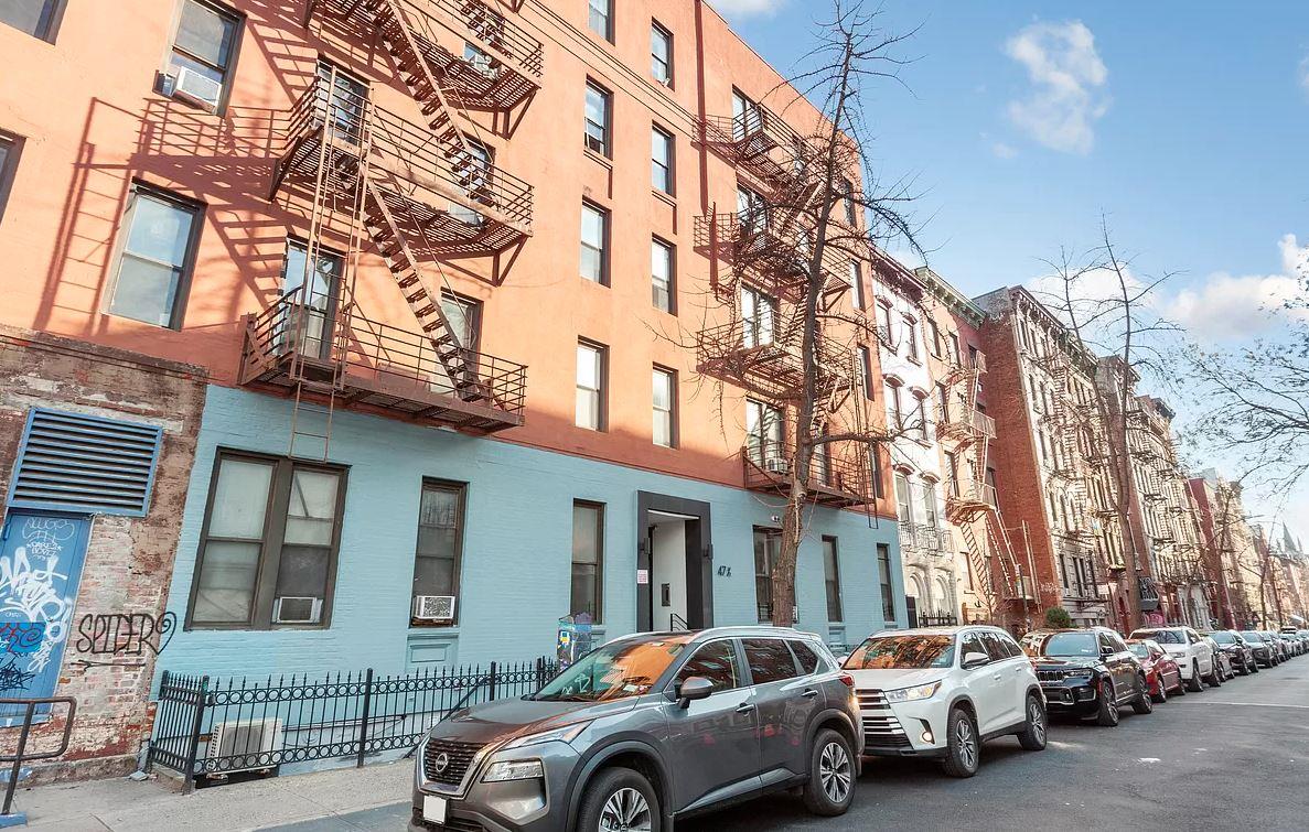 47.5 East 7th Street, Apt BB