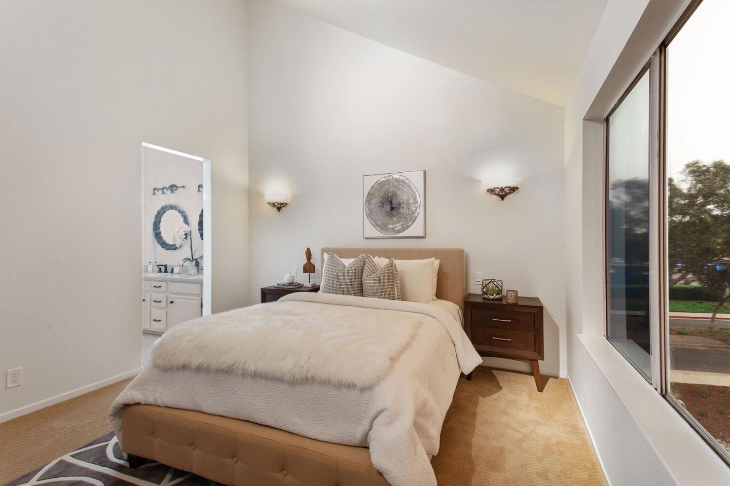 844 Portwalk Pl
