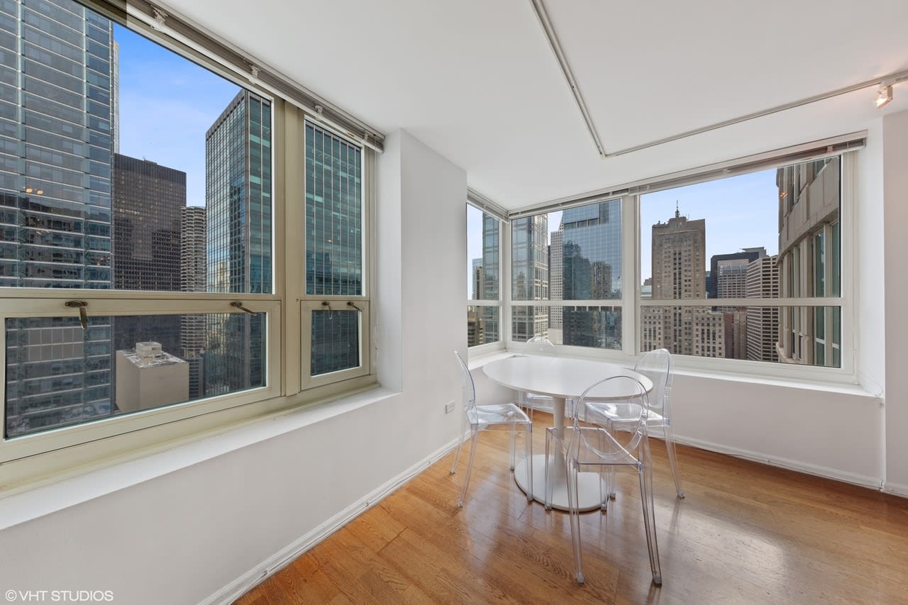 345 N LaSalle Dr #3303