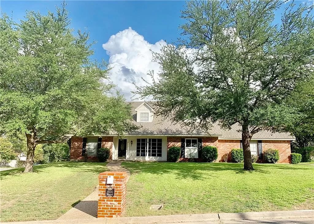 8500 Gladedale Dr