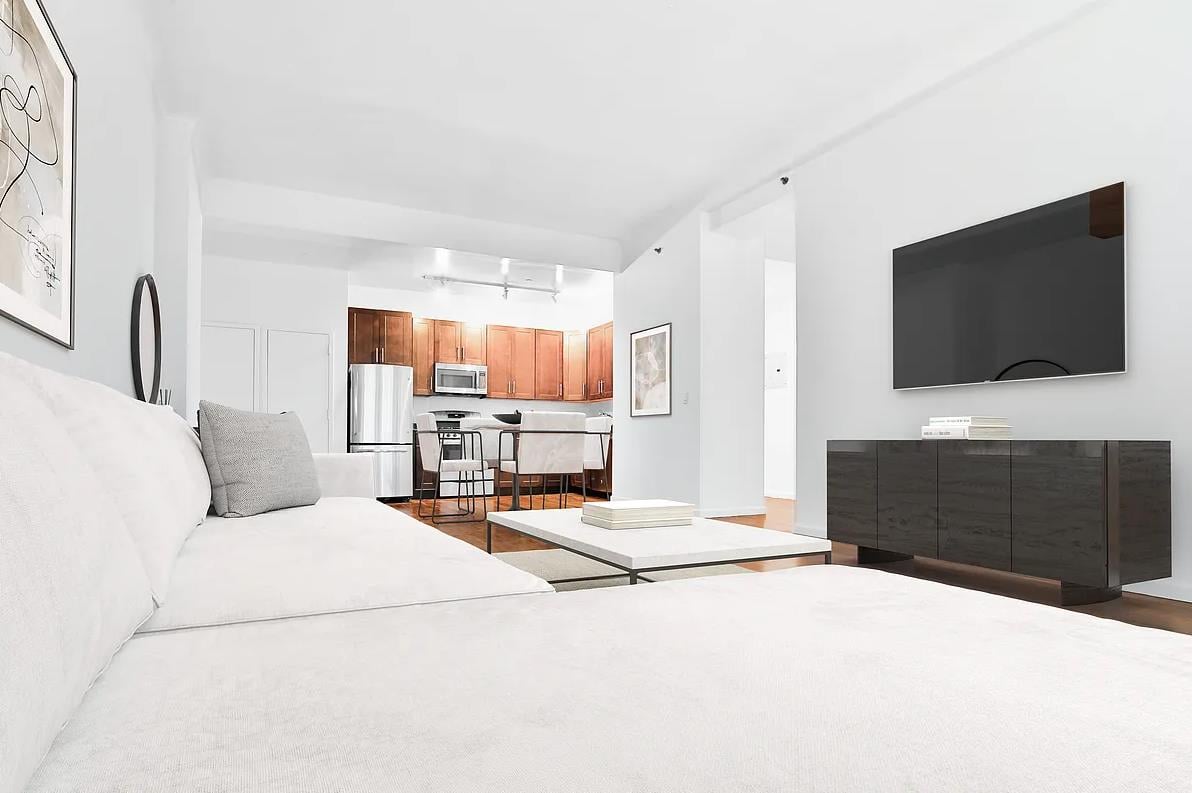 135 William Street, Apt 4-B