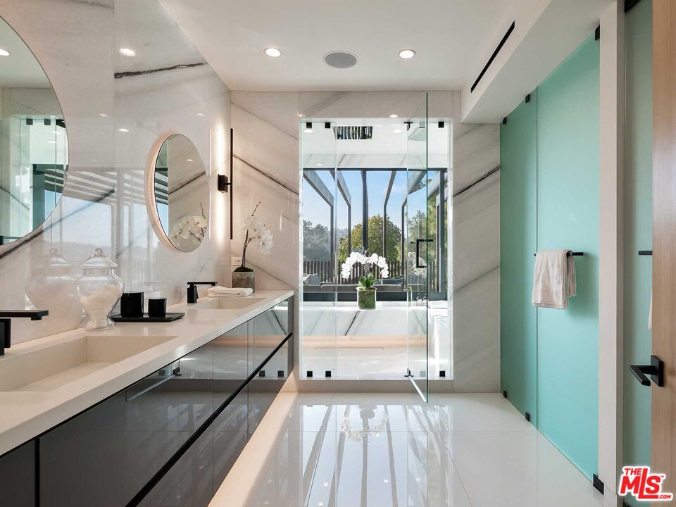 Legacy House
