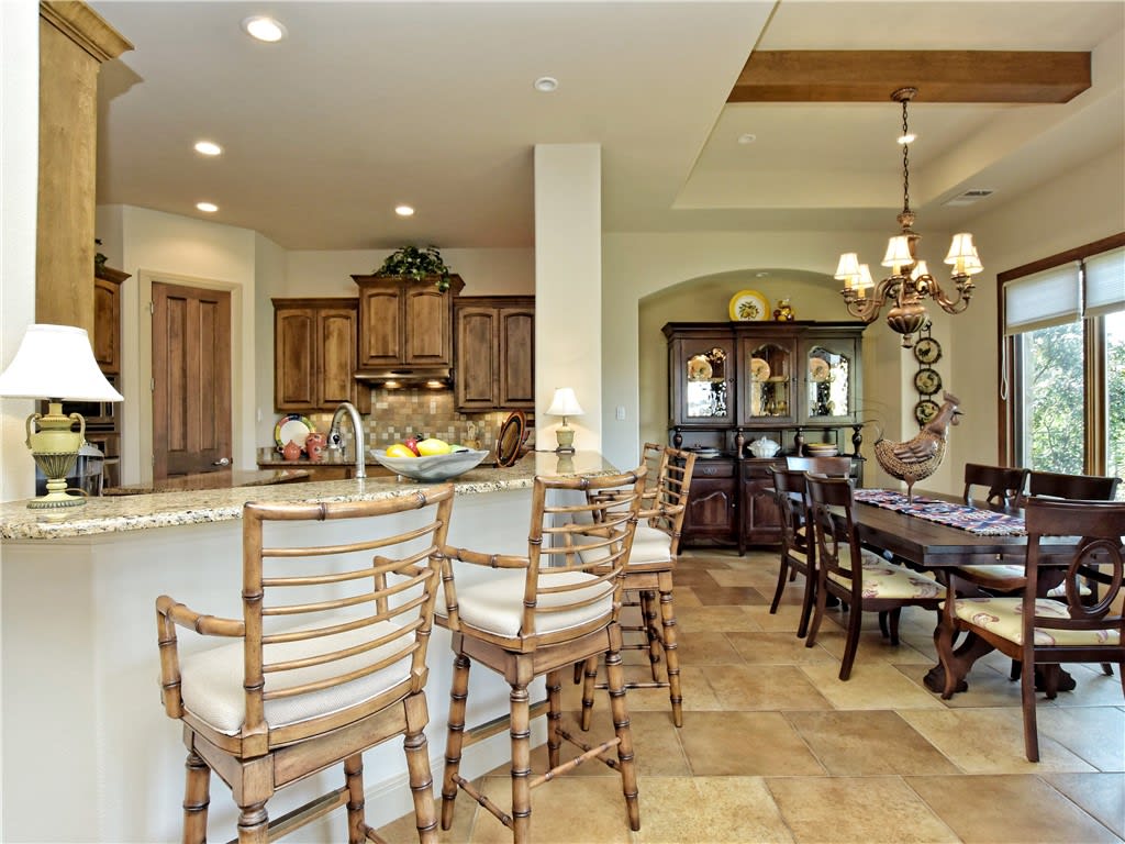 325 Jack Nicklaus Dr