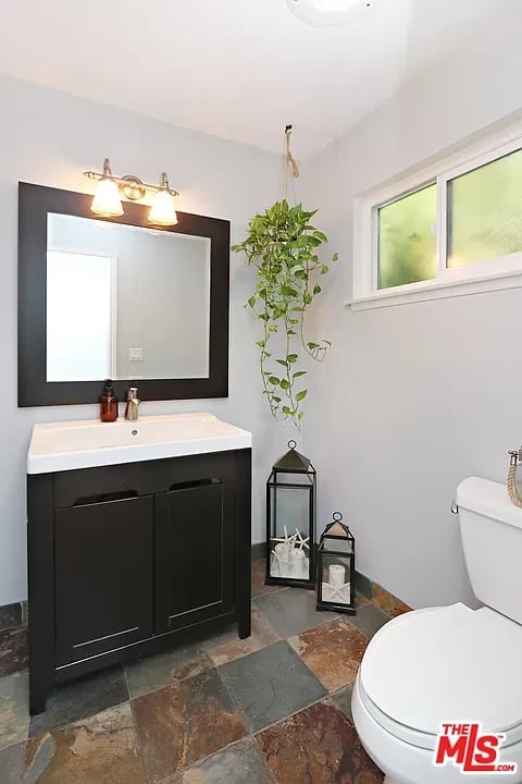 11138 Aqua Vista St #24