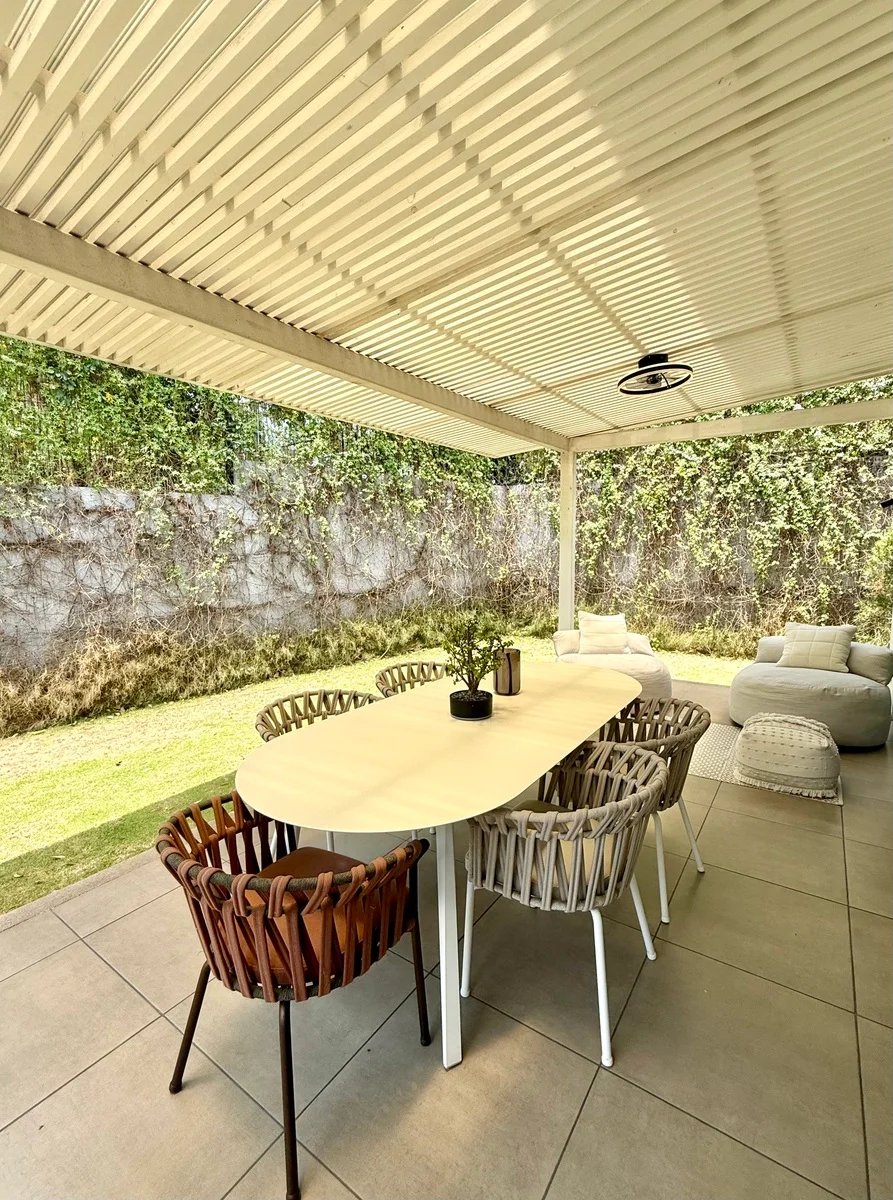 Modern Garden Townhome, Escazu, San Jose