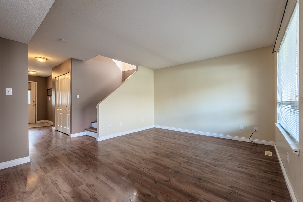 8-1656 Agassiz-Rosedale Hwy