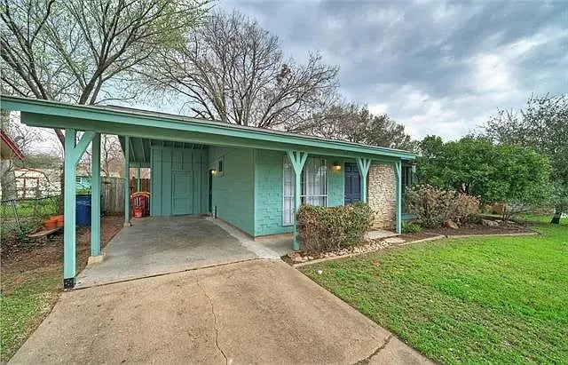 1404 Green Forest Dr