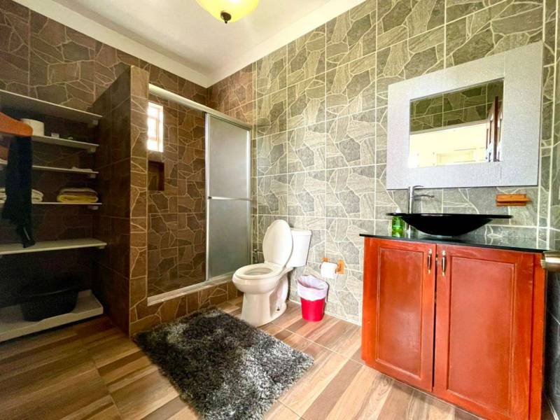 646 Brady Ghut 1 Bedroom Apartment