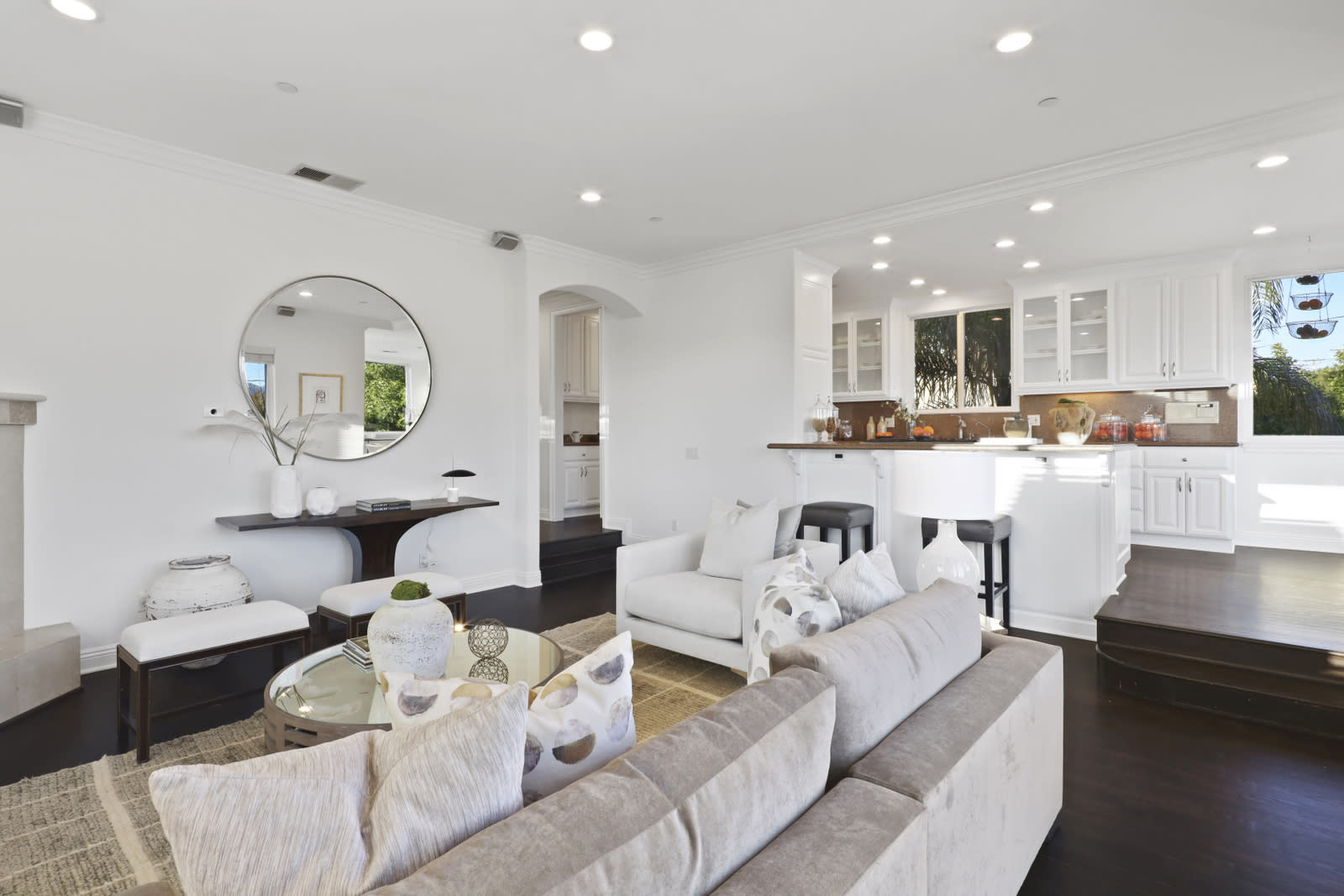 700 Avenue C