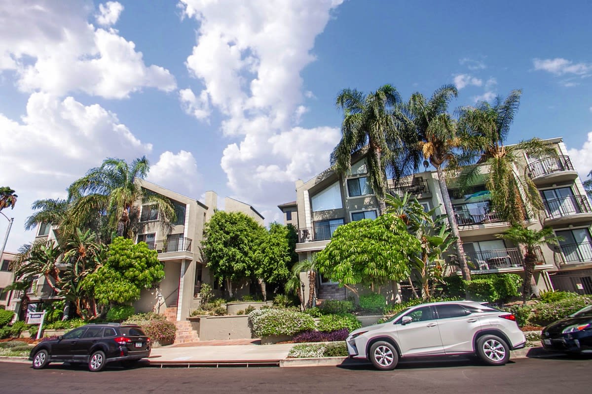 4528 Colbath Ave 102 Sherman Oaks, CA