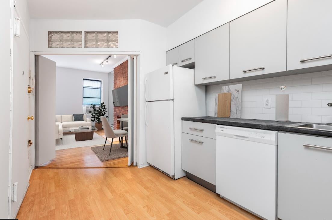 379 First Avenue, Apt 3