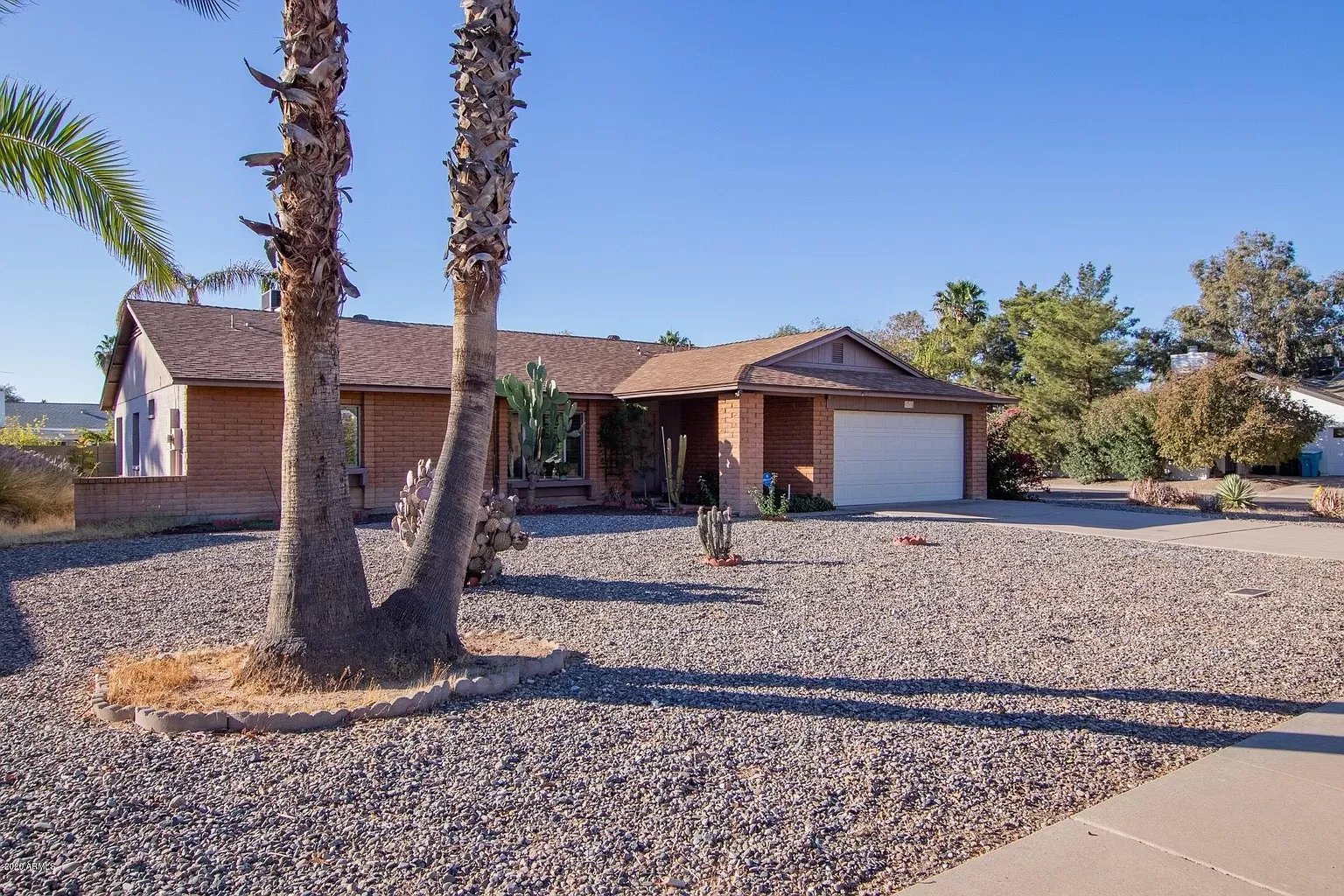 4901 E Voltaire Ave