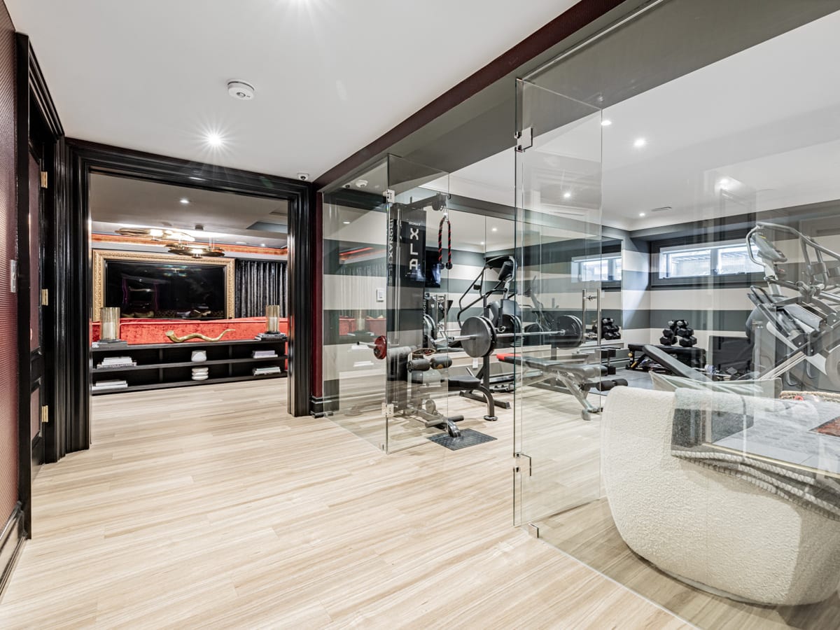 A World Of Exclusive Modern Luxury 