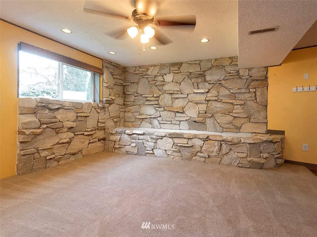 14401 43rd Ave W