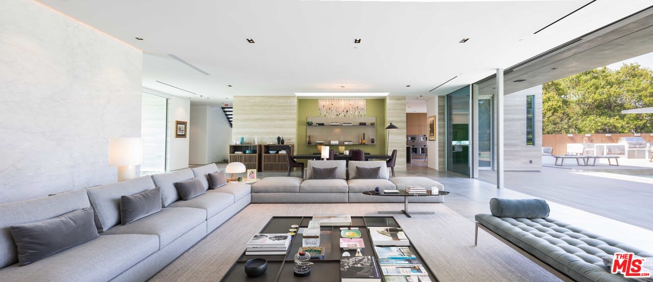 600 Perugia Way