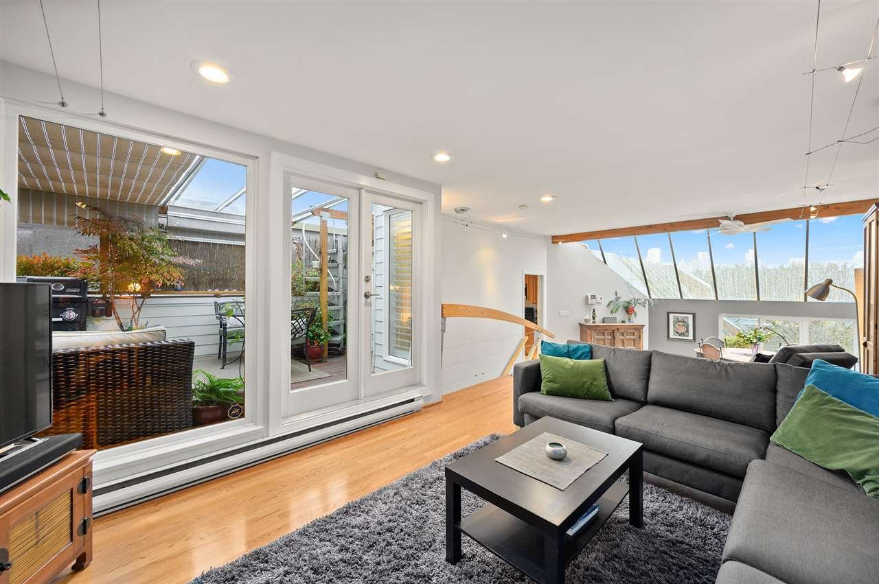 844 W 7th Ave