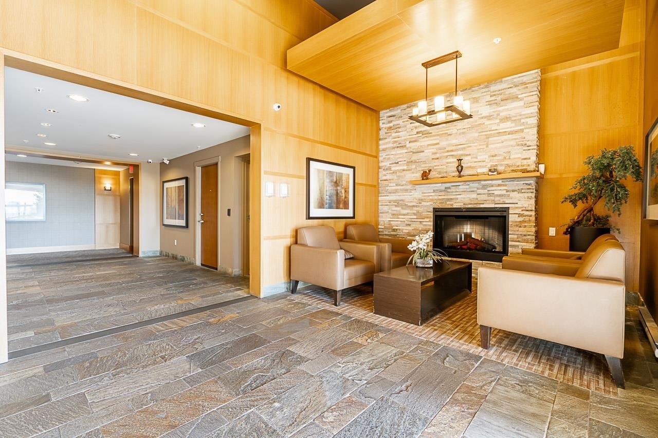 213-3050 Dayanee Springs Blvd