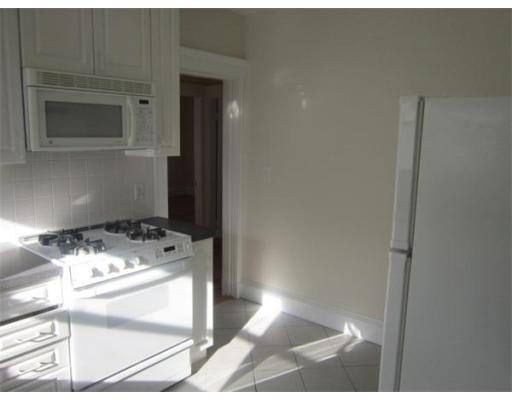 33 Clarendon Rd #2