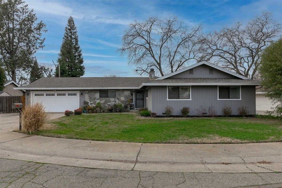 6129 Barker Elms Ct